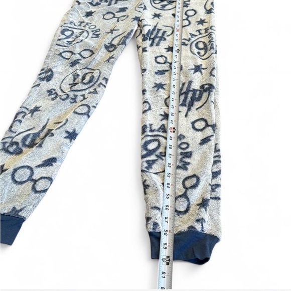 NWT Adult Harry Potter One Piece Faux Fur Zip Up Pajamas. Very soft. Small - Picture 7 of 8